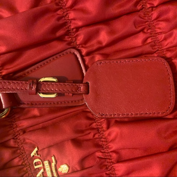 Prada Red Gauffre - Picture 3 of 12